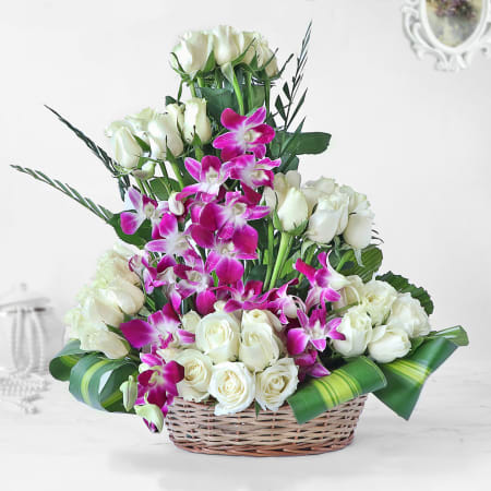 A colorful mixed seasonal bouquet